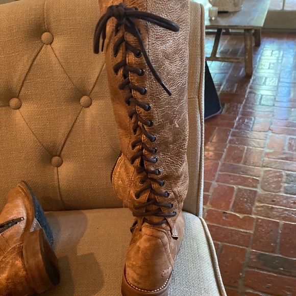 Bed Stu knee high lace up boot 6 1/2 - Picture 3 of 5